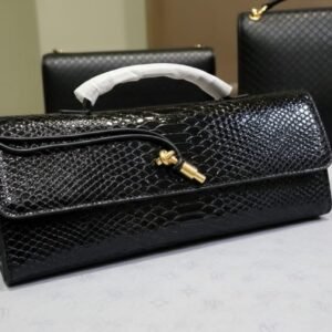 Trendy Imported Carry